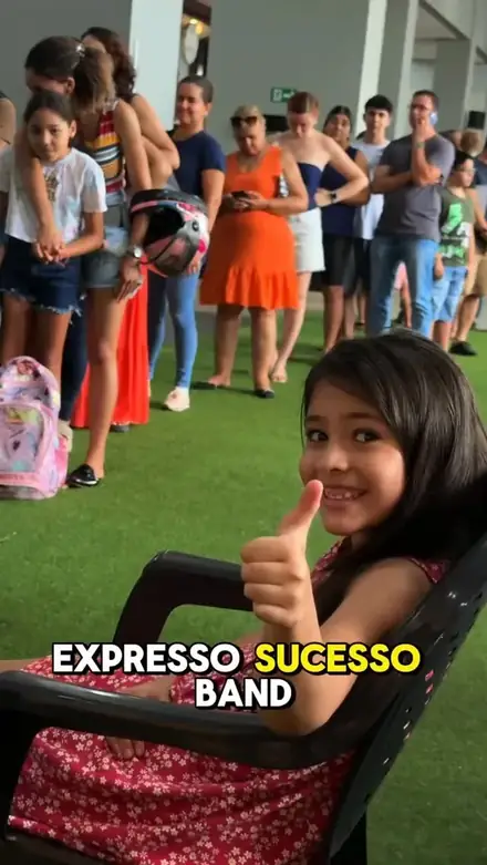 Expresso Sucesso Band com a criançada